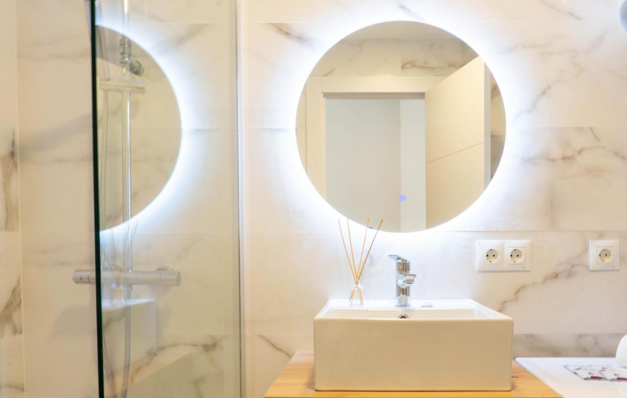 Apartment Carihuela Beach Malaga ตอร์เรโมลิโนส ภายนอก รูปภาพ